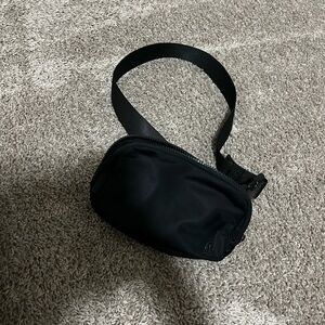 Black Lulu lemon belt bag BUNDLE